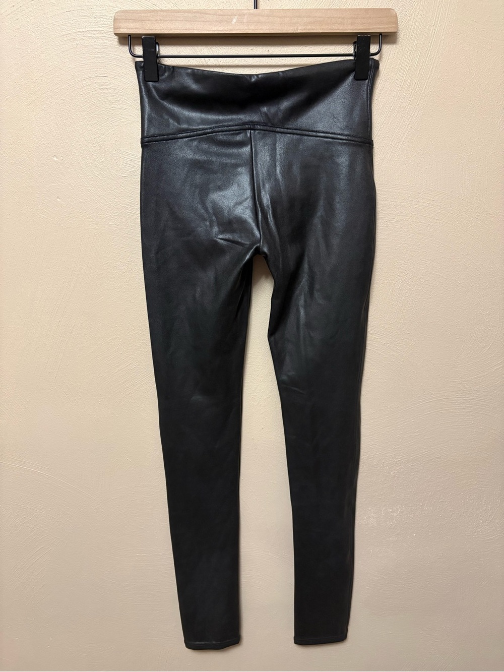 Spanx Faux Leather Leggings in Black Size Small NWT New - Picture 8 of 15